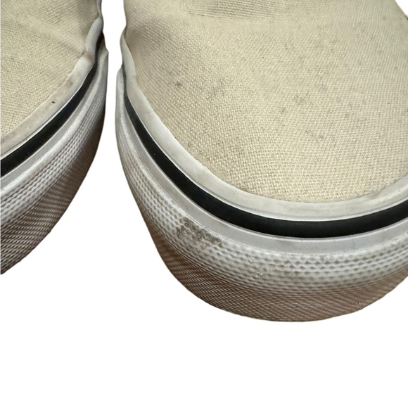 Vans Classic Slip-on Sneakers in Ivory. Size 8. EUC - Picture 3 of 8